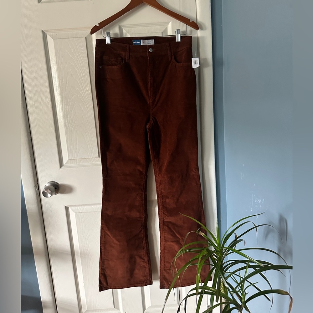 Rust Colored Flare Corduroy Pants Women’s Size 12- Old Navy- WITH TAGS